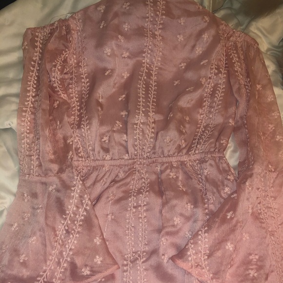 J.O.A COLD SHOULDER PINK SILK DRESS XS - Picture 5 of 6